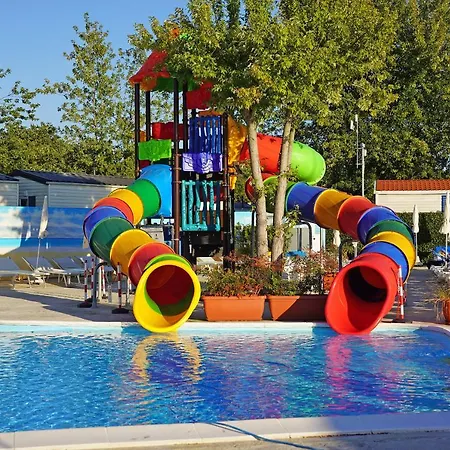 Village Butterfly Kamp alanı 4*