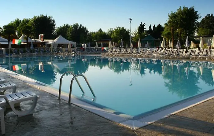 Village Butterfly Campeggio 4*