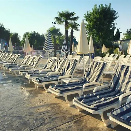 Butterfly Village 4*