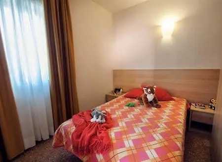 Butterfly Village 4*