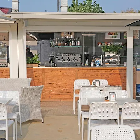 Village Butterfly 4* Пескьера-дель-Гарда