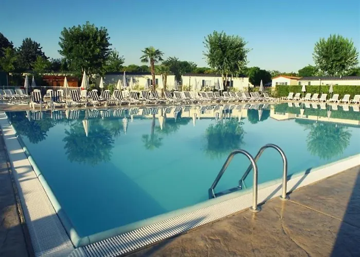 Village Butterfly 4*