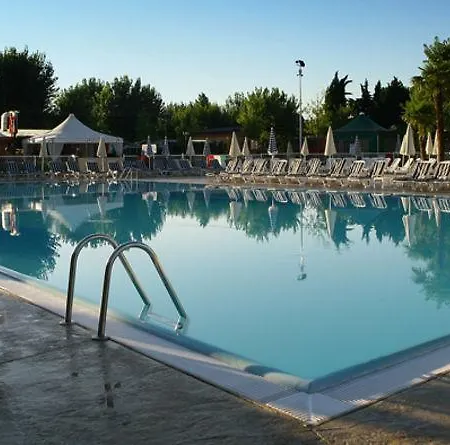 Village Butterfly Campeggio 4*